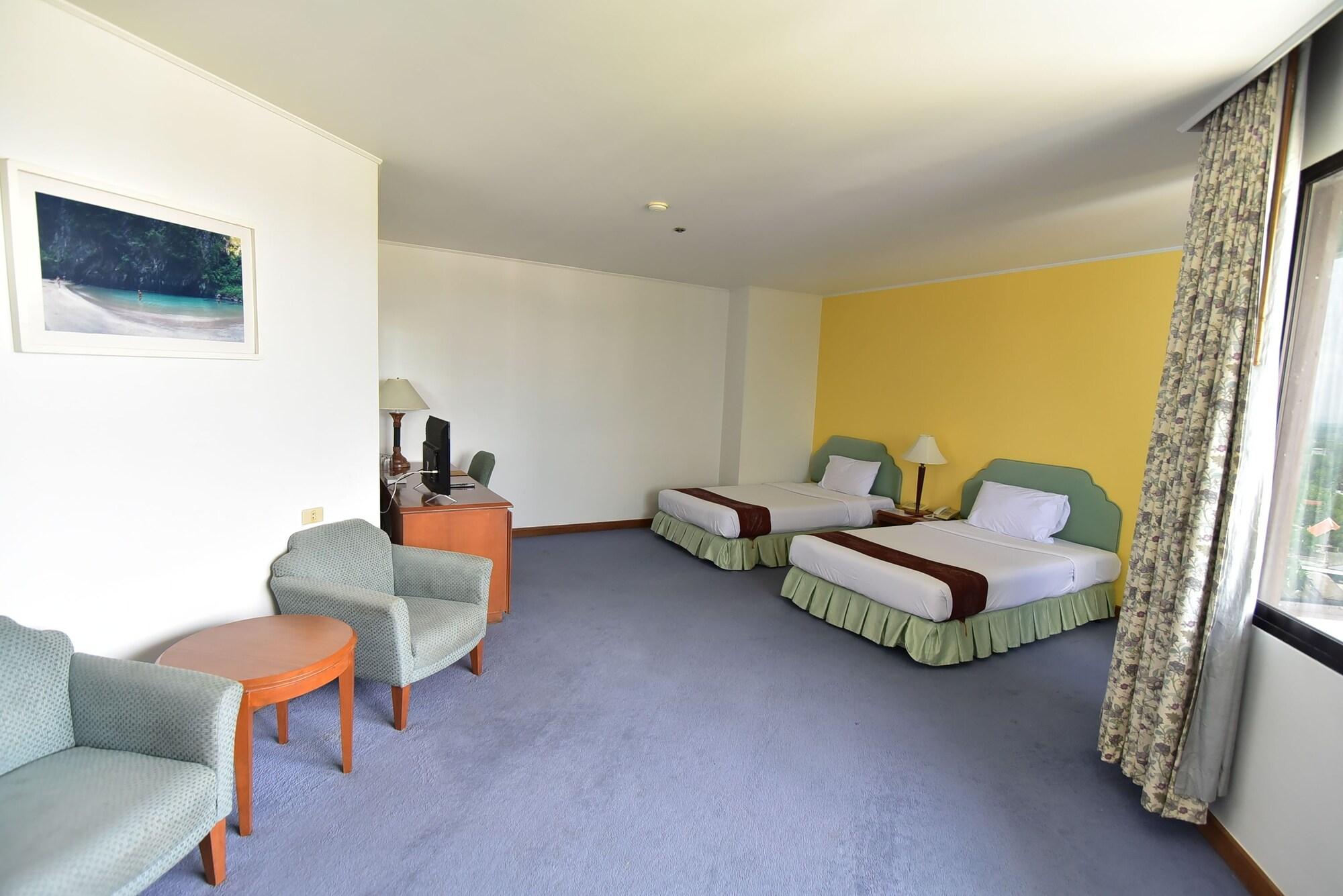 Thumrin Thana Hotel Trang Buitenkant foto