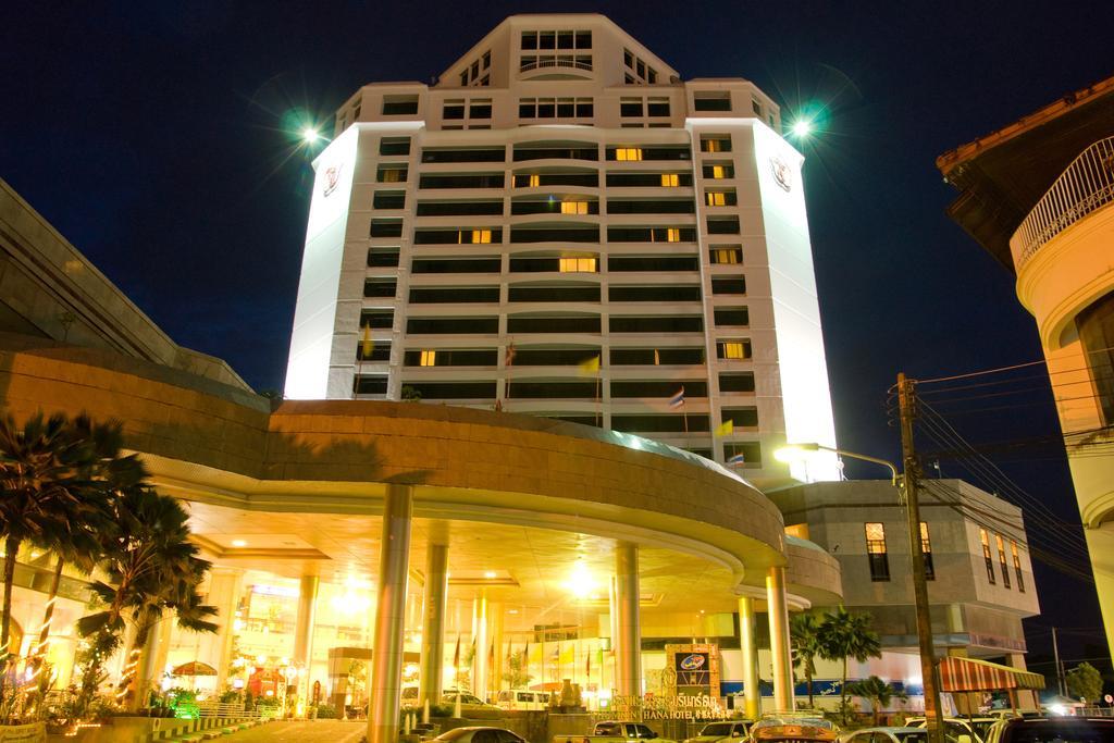 Thumrin Thana Hotel Trang Buitenkant foto